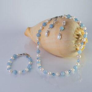 Exklusives Schmuckset aus Aquamarin, Swarovski und Naturperlen
