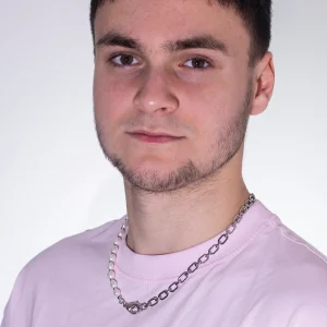 Halskette aus Perlen