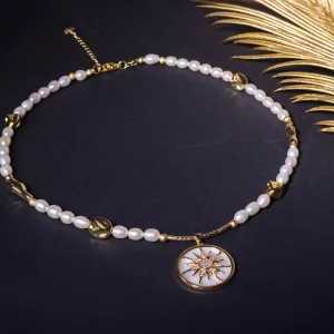Kette aus Perlen