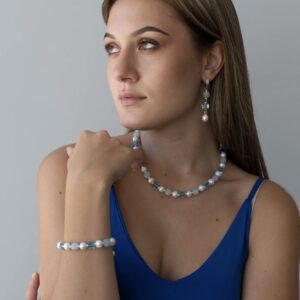 Set aus Aquamarin, Swarovski und Perlen.
